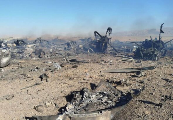 "طائرة مقاتلة أمريكية من طراز F‑15 تحلّق في السماء خلال مهمة عسكرية – صورة تعبيرية لعملية البحث والإنقاذ"